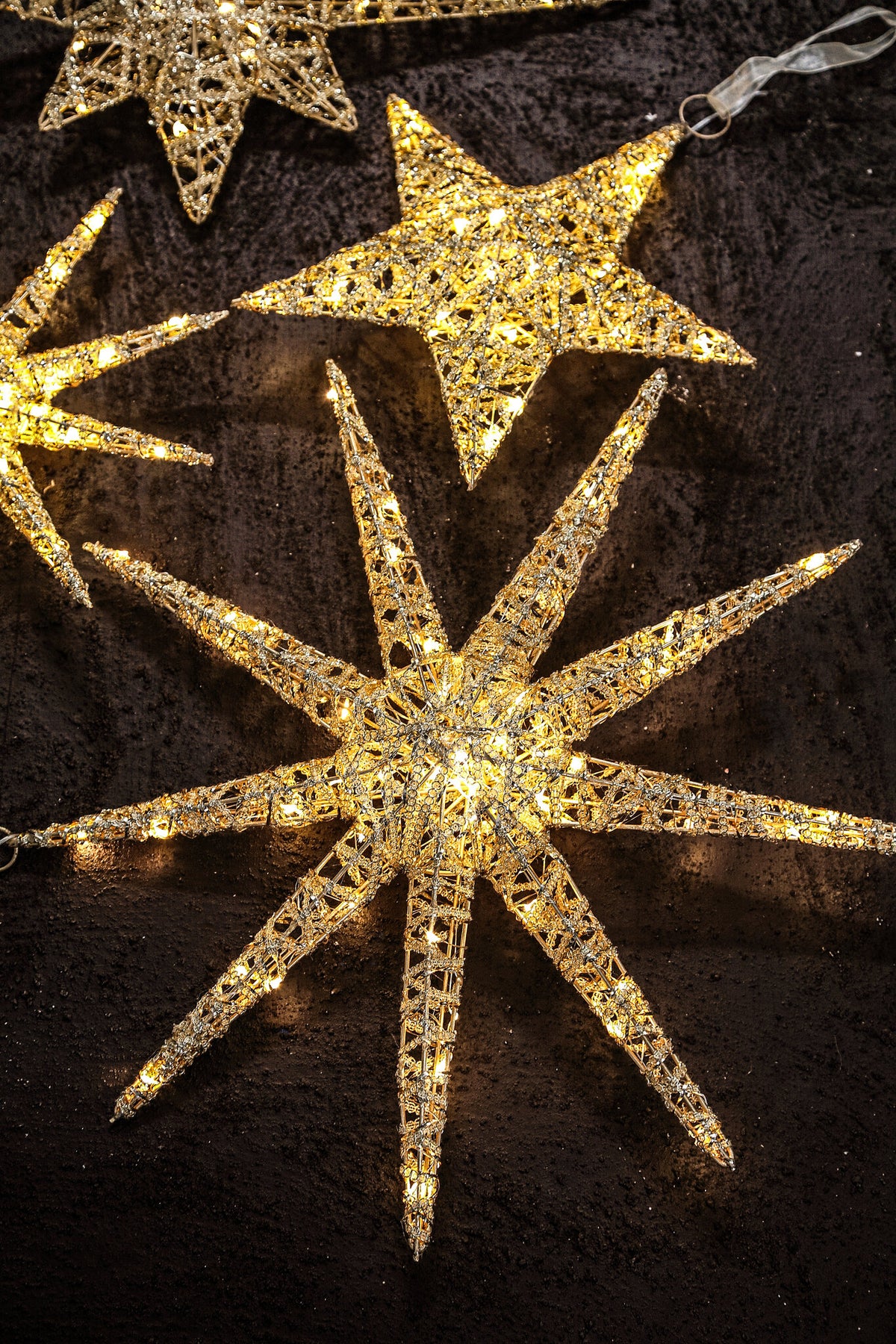Estrella luz dorada
