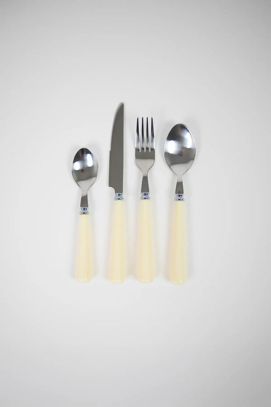 Cubiertos set 16